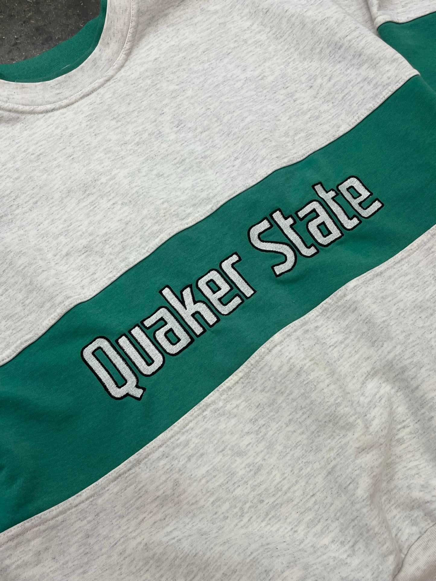 Vintage 90's Quaker State Crewneck Sweater Size L