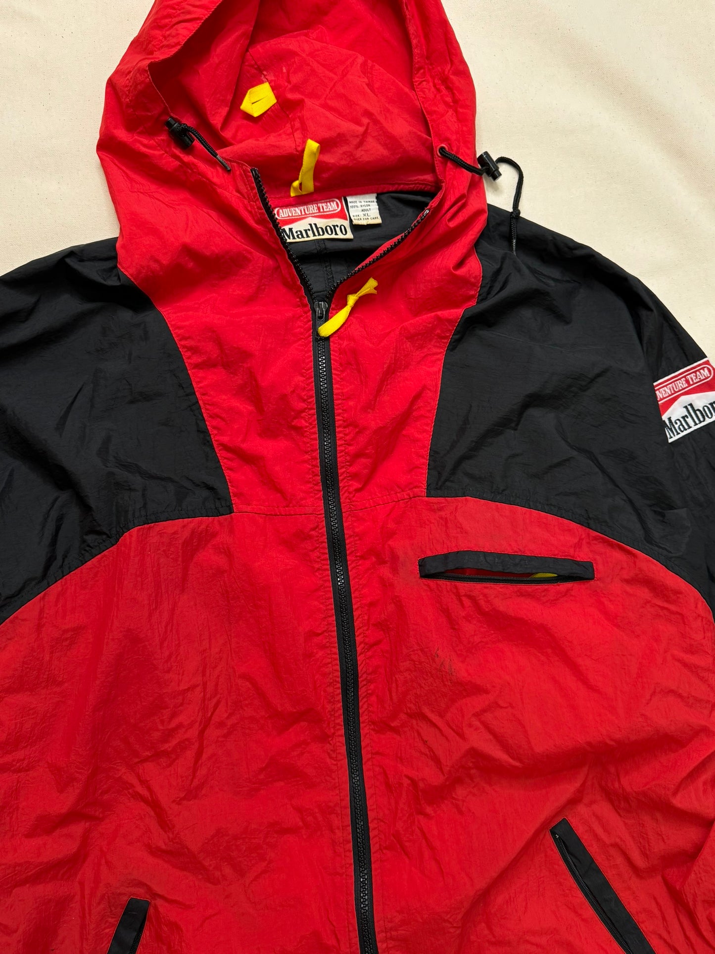 Vintage 90's Marlboro Light Jacket Size XL