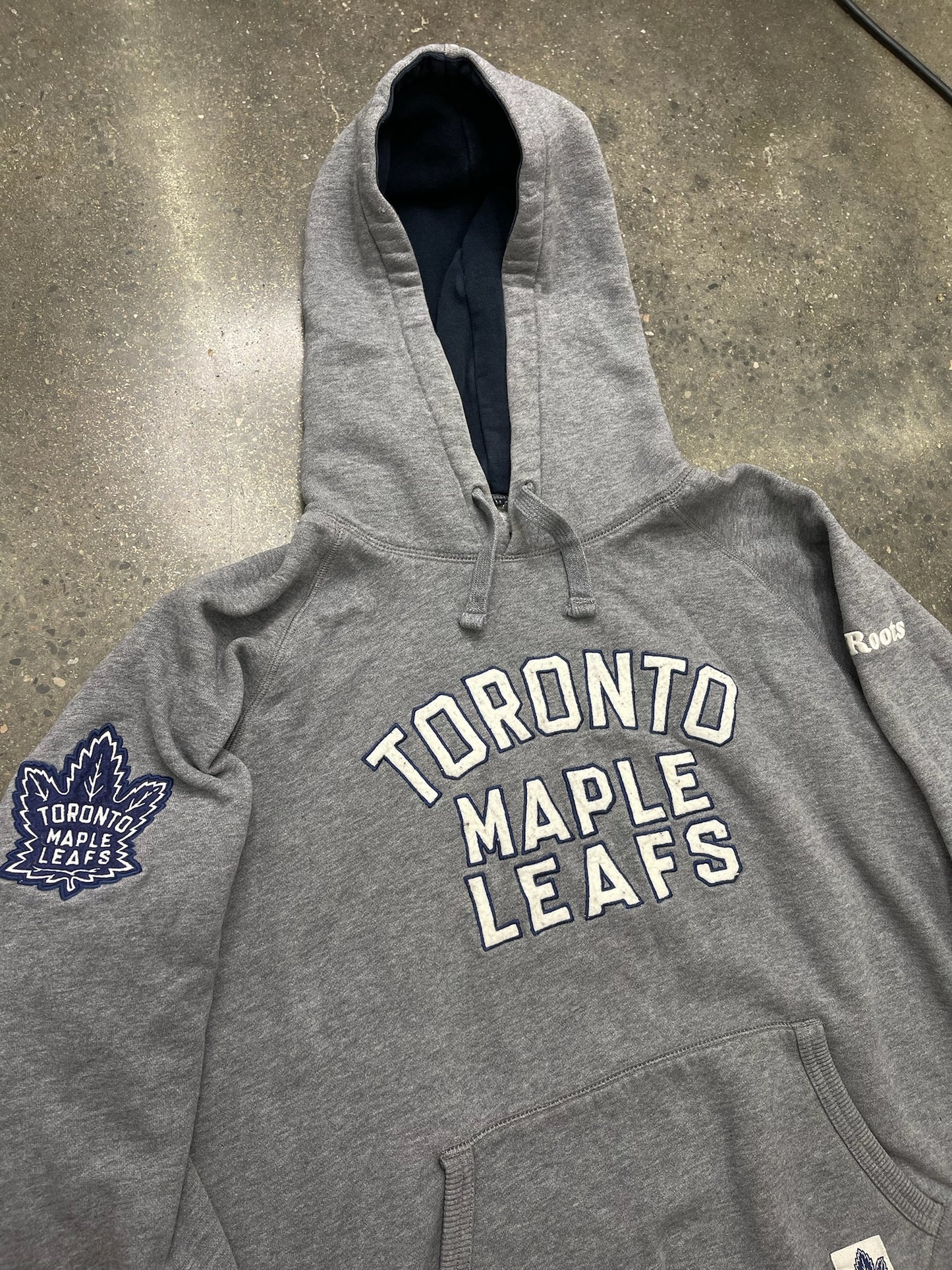 Vintage Toronto Maple Leafs Roots Hoodie Size L
