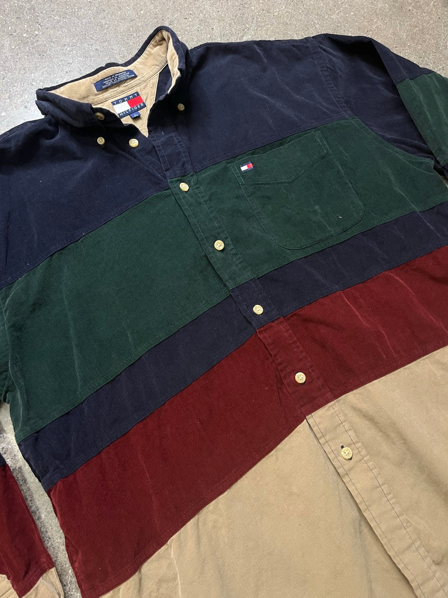 Vintage Tommy Hilfiger Button Down Shirt Size L