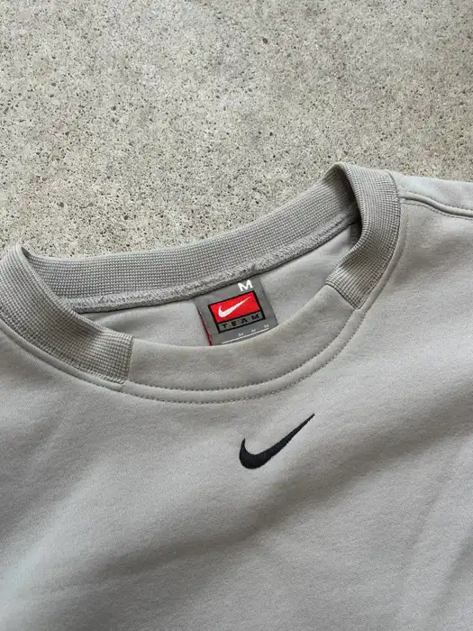 Nike Centre Swoosh Light Sweatshirt Size M